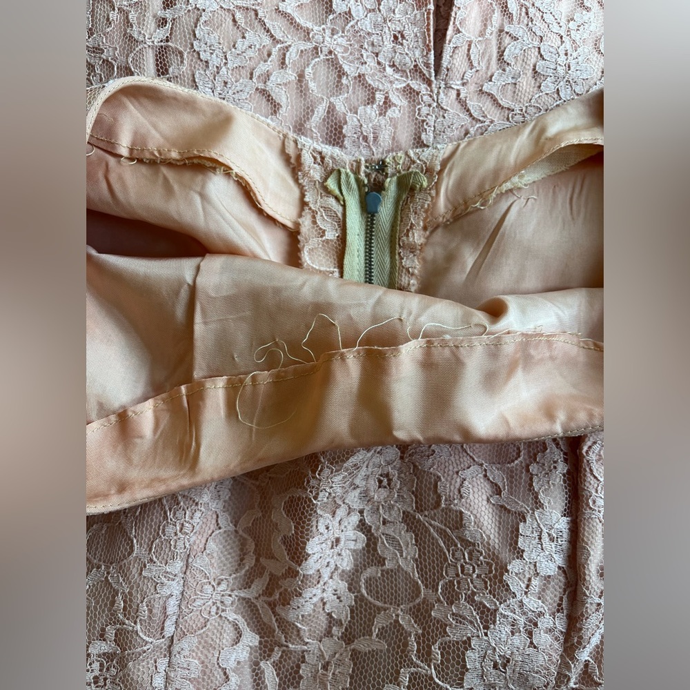 Beautiful lace vintage dress handmade - Picture 5 of 5